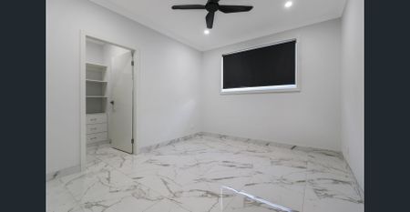 MODERN FAMILY HOME! - Photo 4