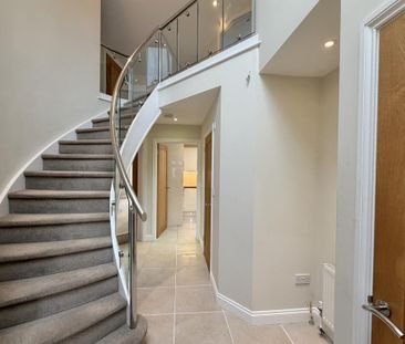 4 bedroom detached house to rent - Photo 5