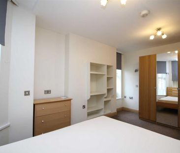 2 bedroom ground floor flat to rent - Photo 6