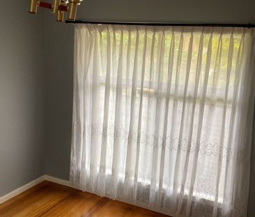 Two bedroom house complete with air conditioning and ducted heating... - Photo 6