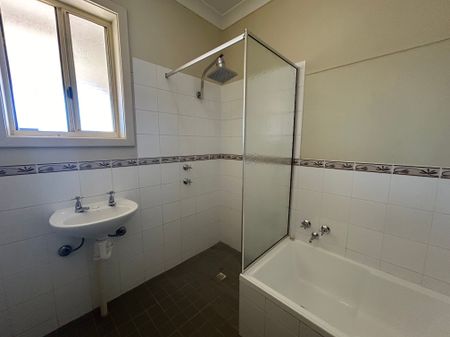 16 Brook Street, Whyalla Stuart - Photo 5
