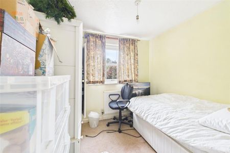 3 bedroom detached house to rent - Photo 3