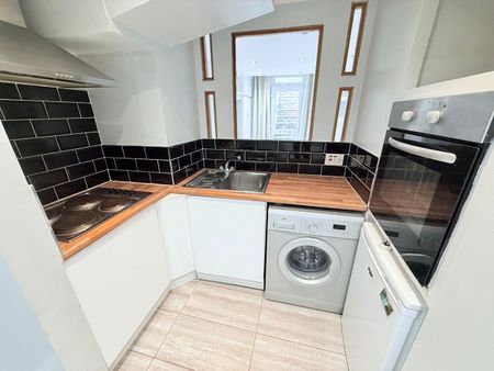 1 Bed Flat, Oaks Court, E11 - Photo 4