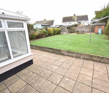 4 bedroom semi-detached house to rent - Photo 6