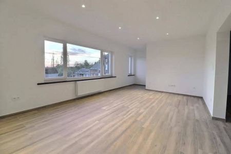 Appartement 2ch + garage à 6042 Charleroi Lodelinsart  Loyer: 900 € - Photo 3