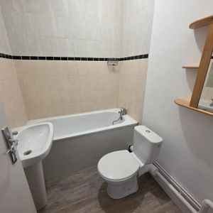 Location Appartement 2 pièces 35m² BOULOGNE SUR MER 62200 - Photo 2