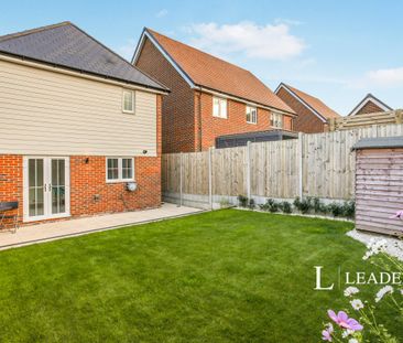 3 bedroom detached to rent Seladine Gardens, Coxheath - Photo 2