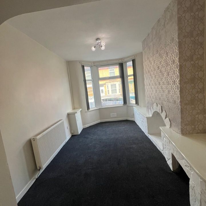 2 Bed Terraced House, Briardale Road, CH42 - Photo 1