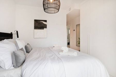 2 bedroom luxury Flat for rent in Marbella, Spain - Photo 4