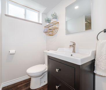 For Lease - 15 Kemano Road Unit# Lower, Aurora, Ontario - Photo 3