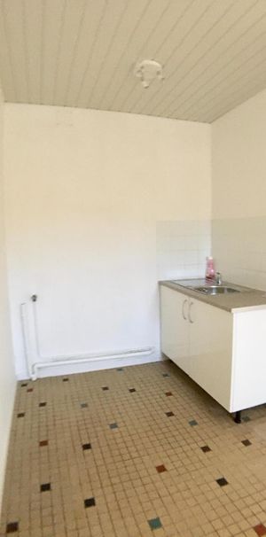 Location Appartement 1 pièce 22m² BEAUVAIS 60000 - Photo 1
