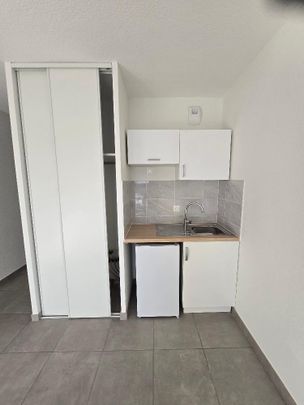 Location Appartement 1 pièce 24m² NARBONNE 11100 - Photo 1