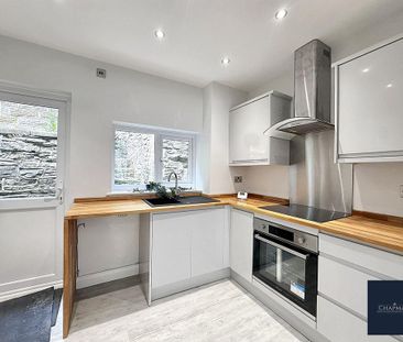 3 bedroom terraced house to rent - Photo 5