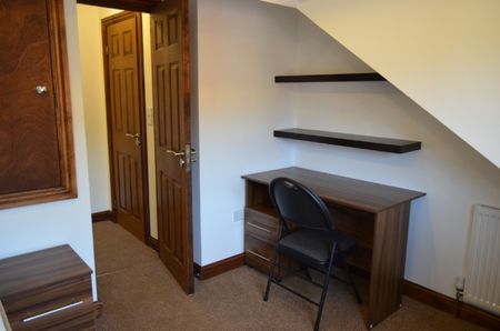 276 Hubert Road - Photo 5