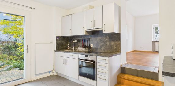 Cozy 2-room apartment in Binningen - Photo 2