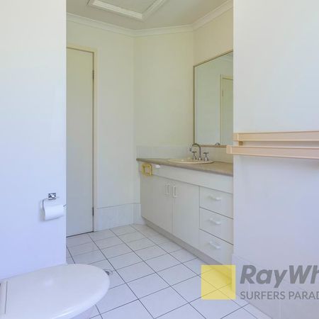 $800 per week / $3,200 Bond - Photo 2