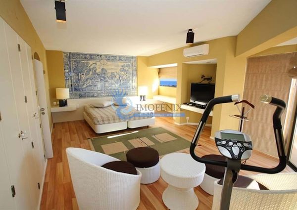 Apartamento T4 em Faro