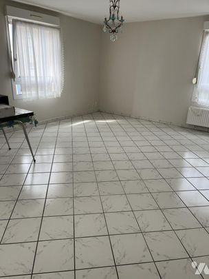 À louer – T3 dans résidence calme et sécurisée à Dole - Photo 1