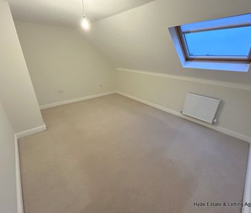 Fernbeck Close, Farnworth, Bolton, BL4 8BR, BL4 8BR - Photo 3