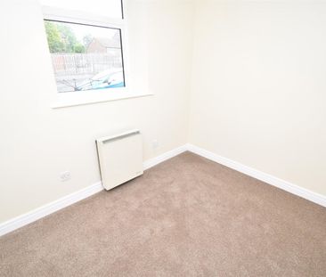 The Gables, Park Lodge Lane - Photo 4