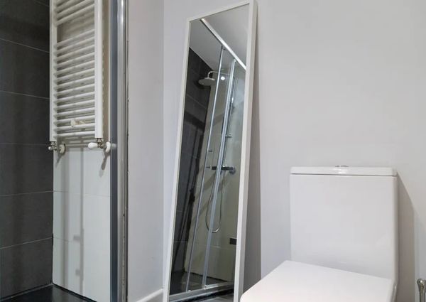 Calle de Pilar de Zaragoza, Madrid, Community of Madrid 28028