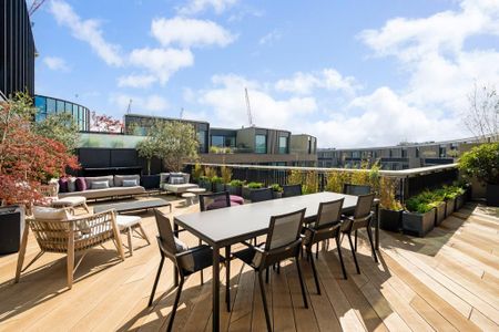3 bedroom penthouse to rent - Photo 4