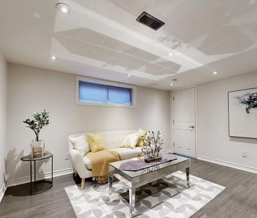 For Lease - 1011 Janette Street, Newmarket, Ontario - Photo 4