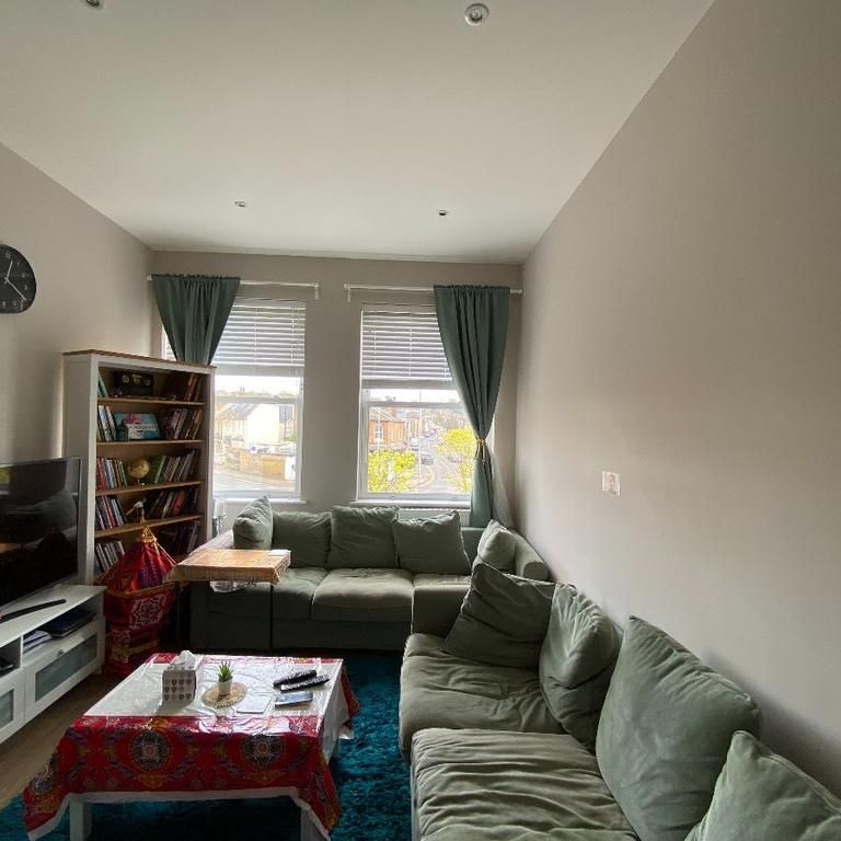 3 bedroom flat to rent - Photo 1