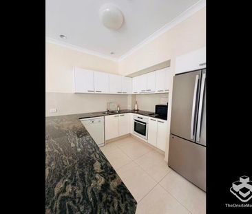 $850 p/w Townhouse in Gated Complex - Photo 4