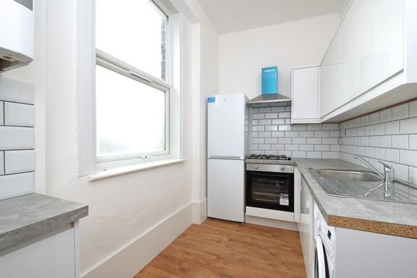 1 bedroom flat to rent - Photo 1