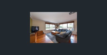 The Perfect Family Home – Comfort, Space & Convenience - Photo 5