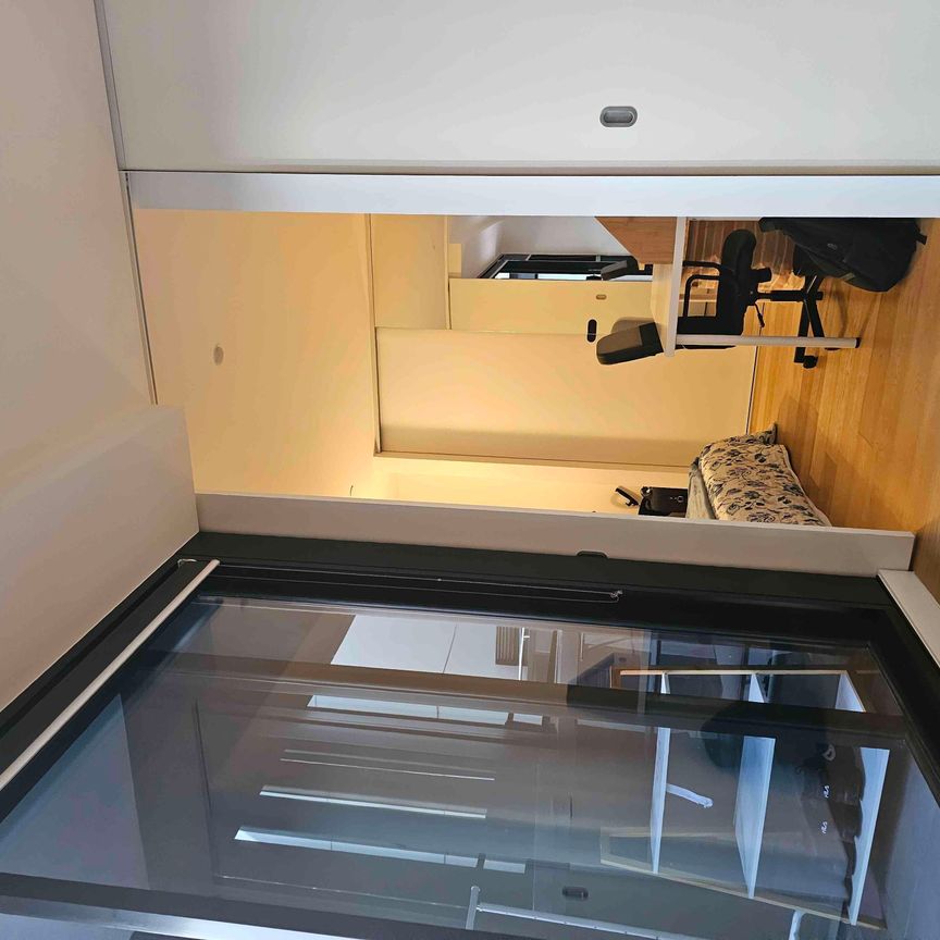 North Melbourne - Photo 1