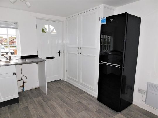 2 bedroom cottage to let - Photo 1