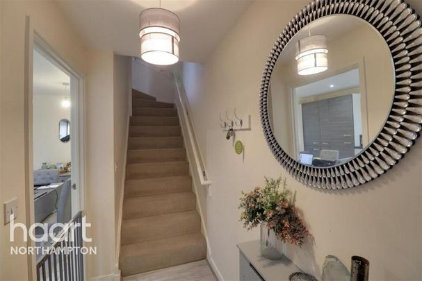 2 bedroom end of terrace house to rent - Photo 1
