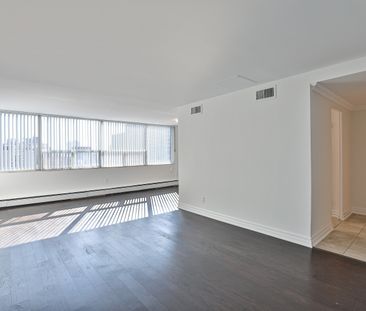 2 Bedrooms, Den - Photo 2