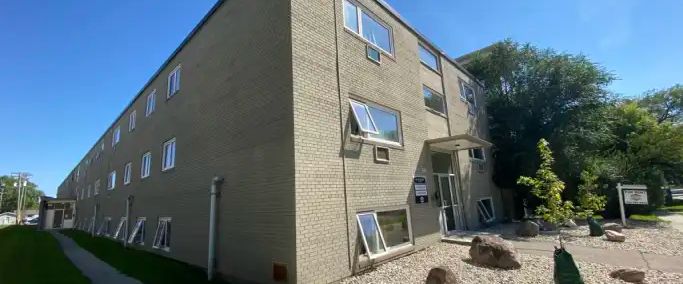 441 Edison Ave | 441 Edison Avenue, Winnipeg - Photo 1