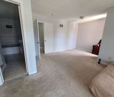 For Lease - 27 Letty Avenue, Brampton, Ontario - Photo 4