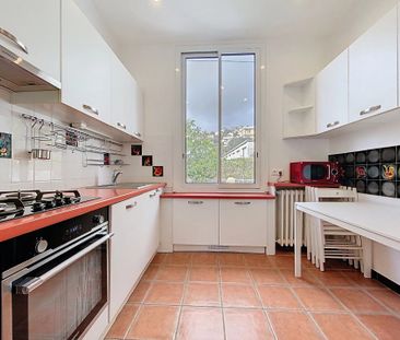 Location Appartement 3 pièces 70m² NICE 06000 - Photo 4