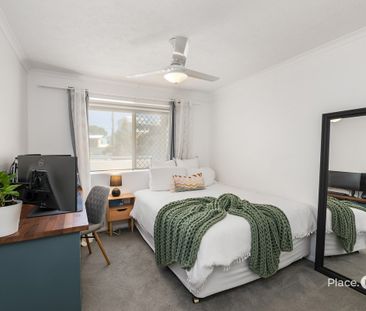 262, Cavendish Road, QLD, Coorparoo - Photo 2