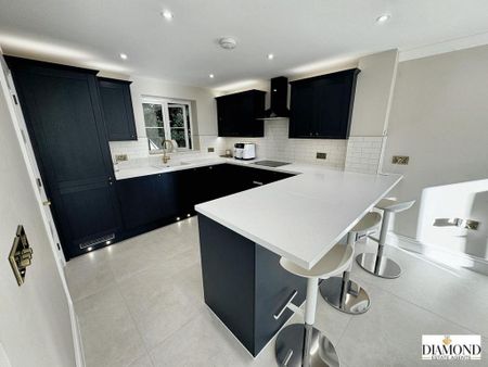 3 bedroom semi-detached house to rent - Photo 3