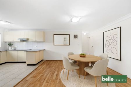 Tropical Oasis With Oversized Courtyard - Photo 2