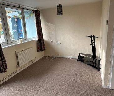 3 bedroom apartment to rent Suffolk Square, NR2 - Photo 2
