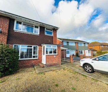 13, Ernest Close, - Photo 3