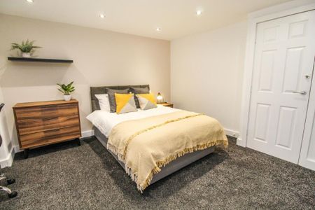 7 bedroom semi-detached house to rent - Photo 4