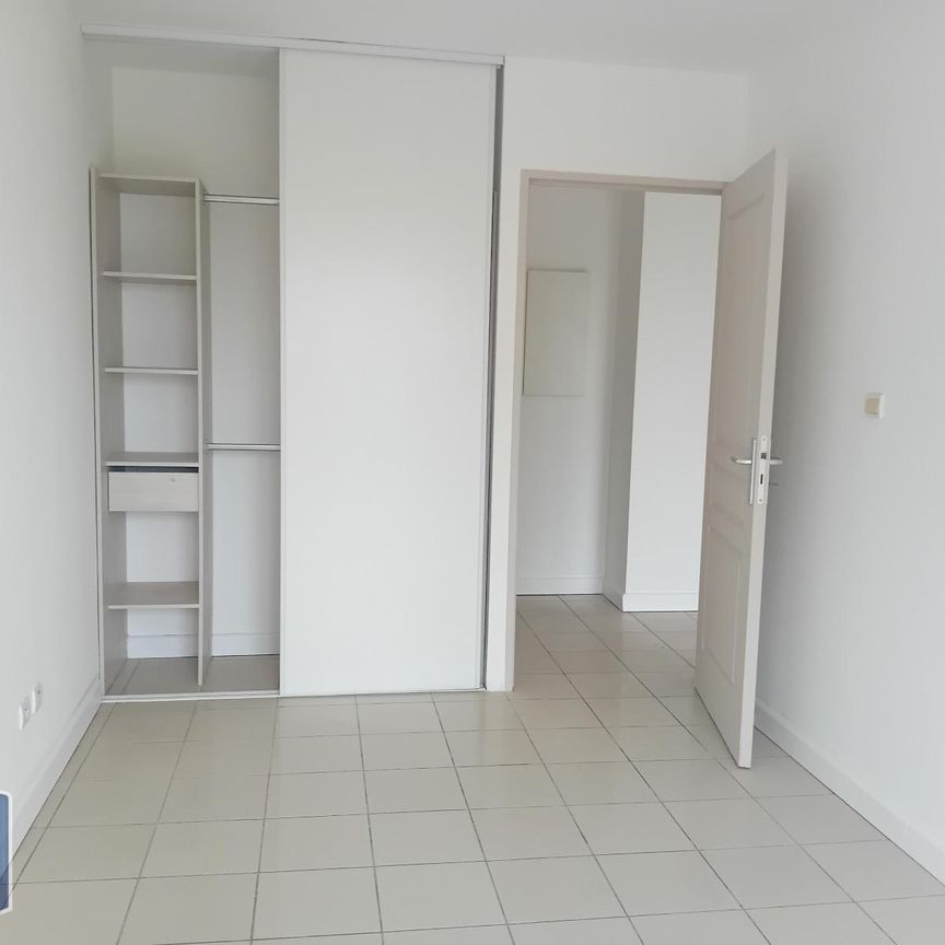 Location Appartement 3 pièces 51m² LE TAMPON 97430 - Photo 1