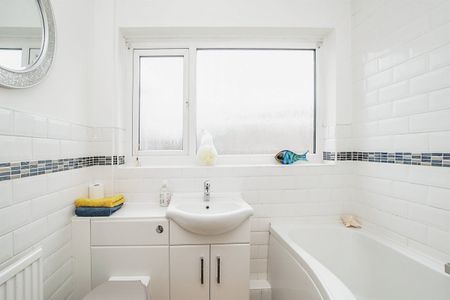 Poplar Drive, Filby, GREAT YARMOUTH - Photo 4