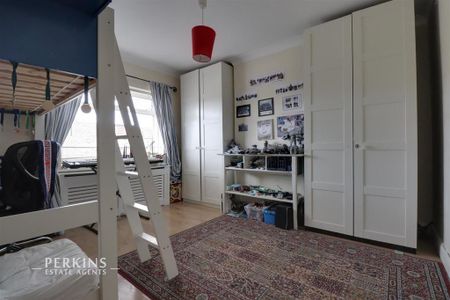 3 bedroom terraced house to rent - Photo 5