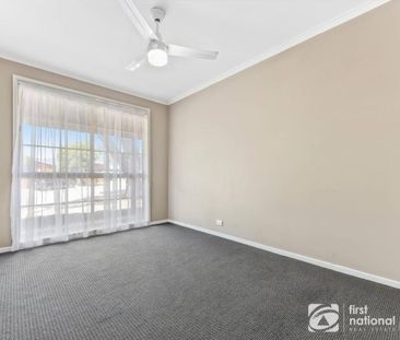 Charming Family Home in the Heart of Cranbourne - Photo 3