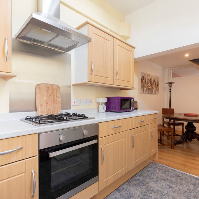 Hereford Place, Cheltenham GL50 4BD - Photo 1