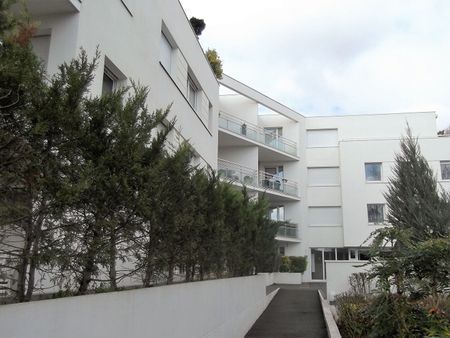 Location Appartement 1 pièce 29m² - Photo 4